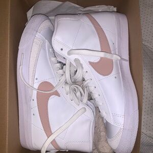 Women’s size 9 Nike blazers